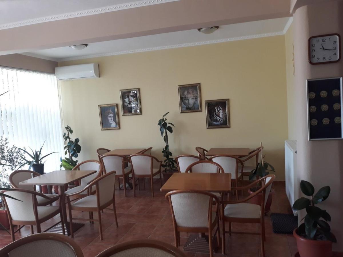 Villa Alexander Paralía Екстериор снимка